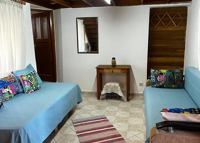 Hotel Madam Afrodit *